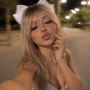 Apareça na live da Gaby Natucci ⬇️⬇️⬇️